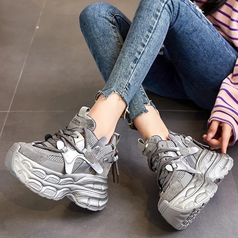 Salto feminino couro genuíno r - Wedge Heeled Sneaker avaliação e preço