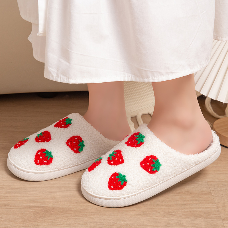 Chinelos Femininos de Morango  - Mule Slip On avaliação e preço